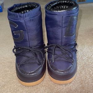 D&G Junior snow boots .